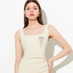 Heart Tassel Rhinestones Brooches Lapel Pins Delicate Luxury Sparkly Crystal Hearted Love Charm Brooch Classic For Women Ladies Girls For Wedding Party Dance Banquet Dainty Elegant Beautiful Pins Dress Suit Shirt Ceremony Clothes Accessories Jewelry Valentine's Day Mother's Day Decor Christmas Birthday Gifts Her Wife -Xmas Mart Sales 41kMwhhtN2L. AC UL1000