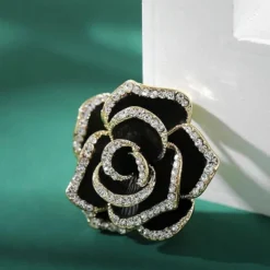 FOAUME Enamel Flower Brooch Women's Camellia Pearl Brooch Elegant Petal Brooch Wedding Party Brooch Gift, Fashion Accessories, Christmas Gift Flower Brooch And Pin -Xmas Mart Sales 51Bt1b4ZIL. AC UL1000