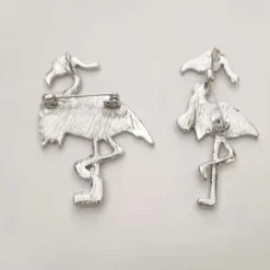 Christmas Hat Lovely Flamingo Pink Enamel Birds Brooch Pins For Xmas Day's Gifts -Xmas Mart Sales 51H017hfuQL. AC UL1077