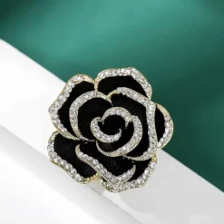 FOAUME Enamel Flower Brooch Women's Camellia Pearl Brooch Elegant Petal Brooch Wedding Party Brooch Gift, Fashion Accessories, Christmas Gift Flower Brooch And Pin -Xmas Mart Sales 51YFZTHOtCL. AC UL1000