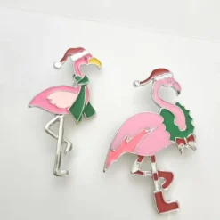Christmas Hat Lovely Flamingo Pink Enamel Birds Brooch Pins For Xmas Day's Gifts -Xmas Mart Sales 51rONbeeh0L. AC UL1500
