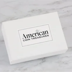 Brooch Irish Half Penny Coin Jewelry- Christmas Tree Pin- Goldtone Bezel-Minted In Ireland Featuring Harp Side -Xmas Mart Sales 6136H46 CdL. AC UL1500