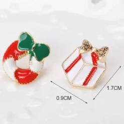 Malyunin Pack Of 12 Enamel Christmas Brooches Santa Claus Pins Set Jewelry For Women Girls Xmas Gifts -Xmas Mart Sales 618QToKE7PL. AC UL1200