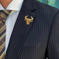 Vintage Bull Animal Brooch Pin For Women Men Unisex Fashion Gold Plated Engraved Ox Brooches Lapel Pins Dainty Dress Accessories Christmas Birthday Jewelry Gift Souvenir For Him -Xmas Mart Sales 61HuE5xLSbL. AC UL1000