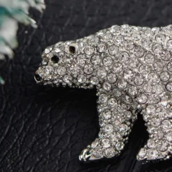 Alilang Women's Polar Bear Brooch Clear Crystals Christmas Winter Holiday Gift Pin Shawl Scarf Brooch -Xmas Mart Sales 716cEDyULJL. AC UL1400