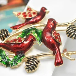 Gyn&Joy Christmas Enamel Holiday Brooch Pin -Xmas Mart Sales 71UtrPeRU4L. AC UL1500