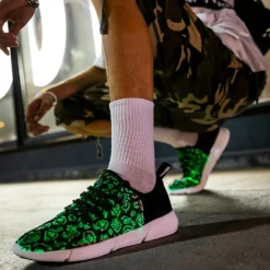 PYYIQI LED Fiber Optic Shoes Light Up Sneakers For Women Men Luminous Trainers Flashing Sneakers For Festivals, Christmas, Halloween, New Year Party With USB Charging, White -Xmas Mart Sales 71Yh0Epx tS. AC UL1500