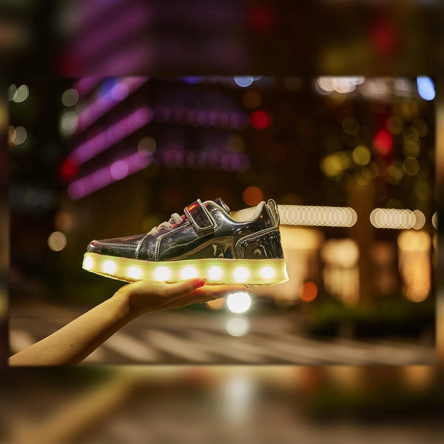 YIQIZQ Led Light Up Shoes For Kids High Top Sneakers For Boys Girls Low-Top Dancing Shoes For Halloween Christmas Party With USB Charging 7 YIQIZQ Led Light Up Shoes For Kids High Top Sneakers For Boys Girls Low-Top Dancing Shoes For Halloween Christmas Party With USB Charging - Image 5