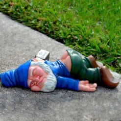 Cafele Funny Drunk Gnomes Garden Decor, Naughty Drunken Garden Gnome Statue Lying Down, Garden Sculptures Ornament For Outdoor Lawn Patio Yard Landscape Dwarf Figurines Christmas Decorations -Xmas Mart Sales 71qp4rs y5L. AC SL1500
