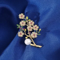 JadeAngel Brooches For Women Shiny Zirconia Broach Jewelry Fashion Brooch Pins Gift For Christmas Birthday Wedding -Xmas Mart Sales 81Jc1s0SuXL. AC UL1000