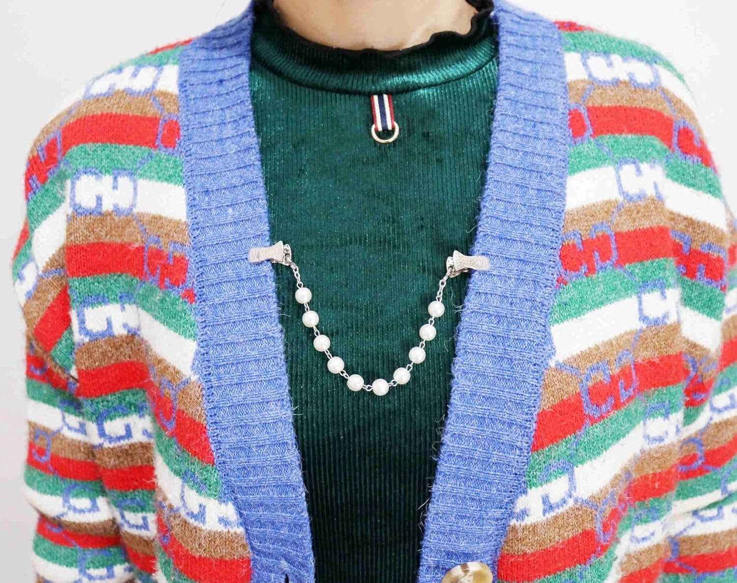 Christmas Pearl Sweater Clips Chain Cardigan Shawl Dress Cloak Cinch Scarf Retro Collar Shirt Brooch Pin Clips Cape Clasp 7 Christmas Pearl Sweater Clips Chain Cardigan Shawl Dress Cloak Cinch Scarf Retro Collar Shirt Brooch Pin Clips Cape Clasp - Image 5