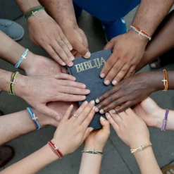 30 Pcs Cross Bracelet For Women Men, Friendship Cross Bracelet, Christian Handmade Braided Bracelet, Adjustable Nylon Rope Cross Bracelet For Boys Girls Christmas Gifts, 15 Colors -Xmas Mart Sales 81qDbJvlRKL. AC UL1500