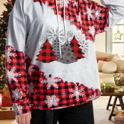 ASTANFY Christmas Hoodie For Women Christmas Tree Plaid Shirt Merry Christmas Sweatshirts Xmas Snowflake Pullover With Pocket -Xmas Mart Sales 81sWtXCISeL. AC UL1500